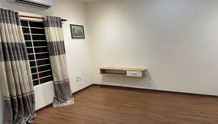 Cho thuê nhà Phố Tân Mai, 45m2, 4 tầng, 4 ngủ, 2 vệ sinh, 12 Triệu